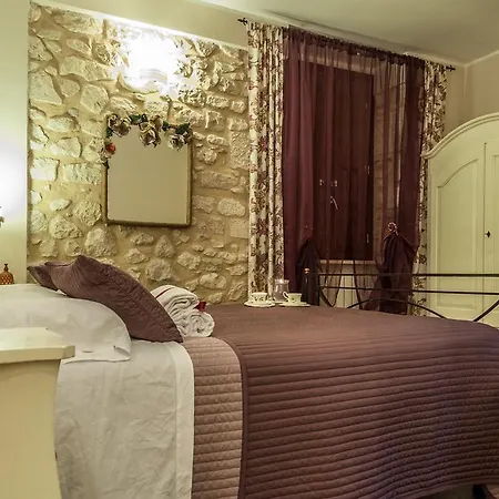 Pensjonat La Di Mariella Dal 1950 Poggio Picenze